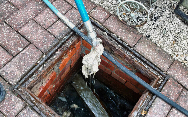 https://plumbercraigie.com.au/uploads/2025/06/blocked-drains-598620.jpg