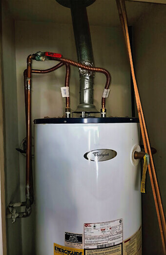 https://plumbercraigie.com.au/uploads/2025/06/hot-water-650217.jpg